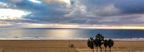 Santa Monica! Beach! | HilaryStyle