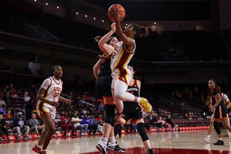 USC guts out tough win against Cougars - Daily Trojan