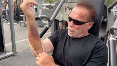 "Nothing Can Stop Me" Arnold Schwarzenegger 'Pumped' Up To Train Post ...