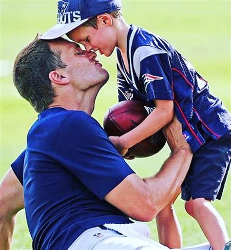 Tom Brady Explains Long Kiss on the Lips With His 11-Year-Old Son ...