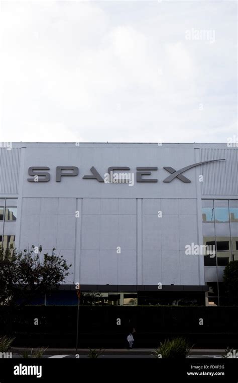 Spacex headquarters hi-res stock photography and images - Alamy