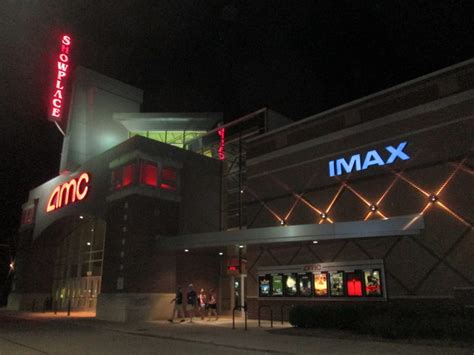 AMC Showplace Naperville 16 in Naperville, IL - Cinema Treasures