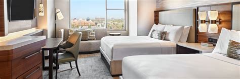 Guaranteed Connecting Rooms in Anaheim, California | JW Marriott