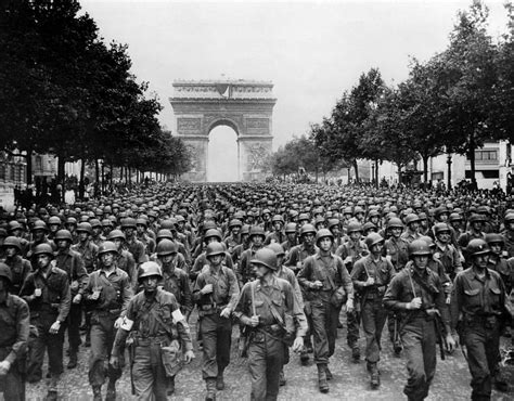 World War II American Troops Marching Photograph by Everett - Pixels