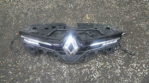 Renault Clio MK4 2012-2018 Front Grill Badge Black Daytime Lights ...