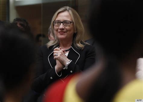 Hillary Clinton No Makeup Photo: Secretary Of State Laughs Off Comments On Her Looks (PHOTOS ...