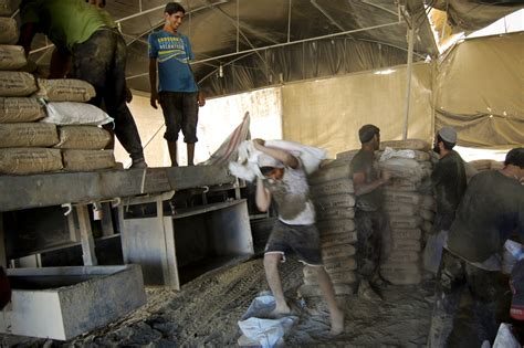 Egyptian Crisis Slows Flow Through Gaza's Smuggling Tunnels | WBUR