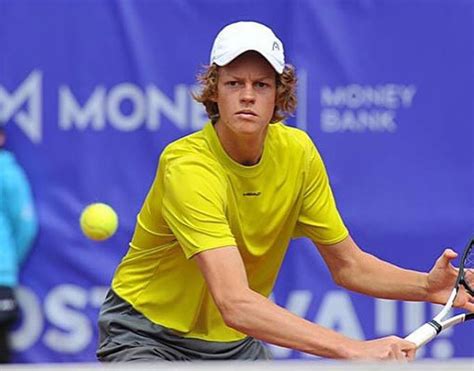 Sinner Tennis Age : Jannik Sinner becomes youngest first-time winner on ...