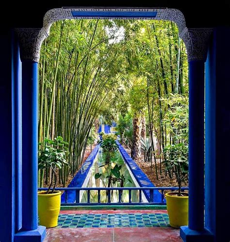 Jardin Majorelle, YSL's Marakech garden | Jardin marocain, Jardin ...