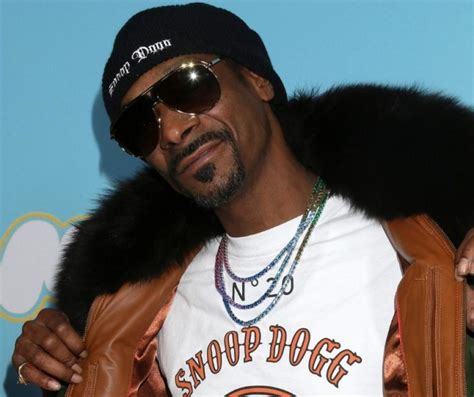 Snoop Dogg’s Bio, Height, Weight, Measurements, Dating History, Net ...