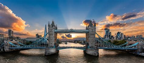 Tower Bridge framing a summer sunset : r/london