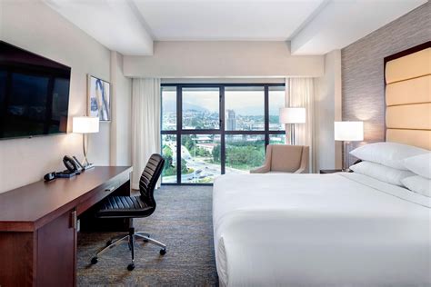 Burnaby Hotel Rooms | Delta Hotels Burnaby Conference Centre