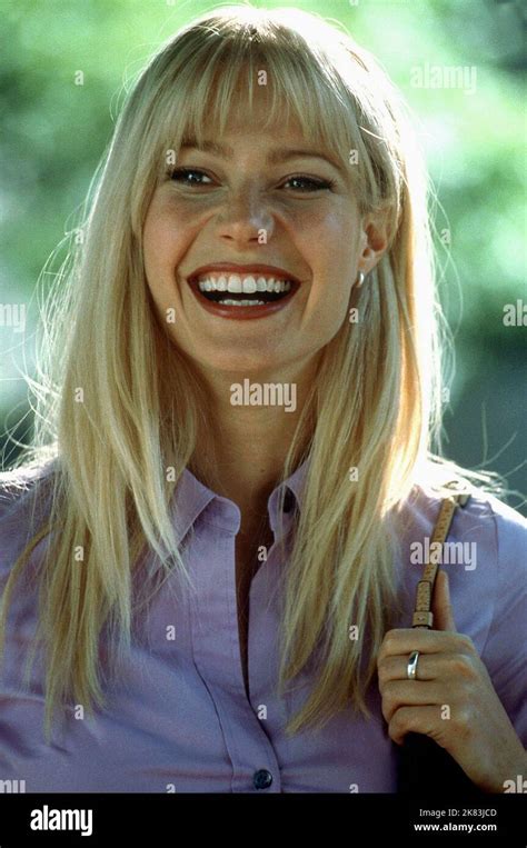 Gwyneth paltrow shallow hal film hi-res stock photography and images - Alamy