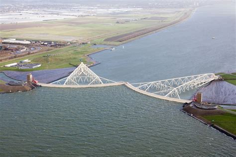 Maeslantkering storm surge barrier in use Netherlands [2400x1600 ...