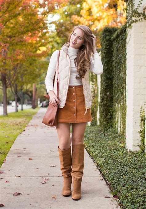 Favorite Holiday Outfits For Simple Women 24 | Thanksgiving fashion ...