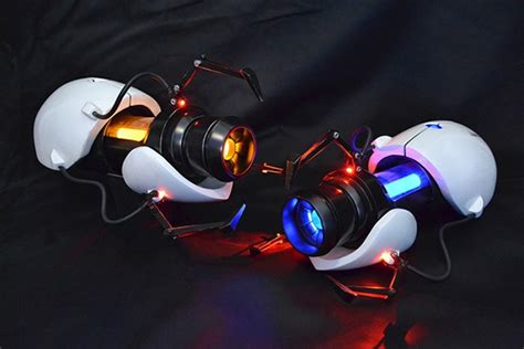 awesome Portal Gun replica up for grab at Child’s Play auction - MIKESHOUTS