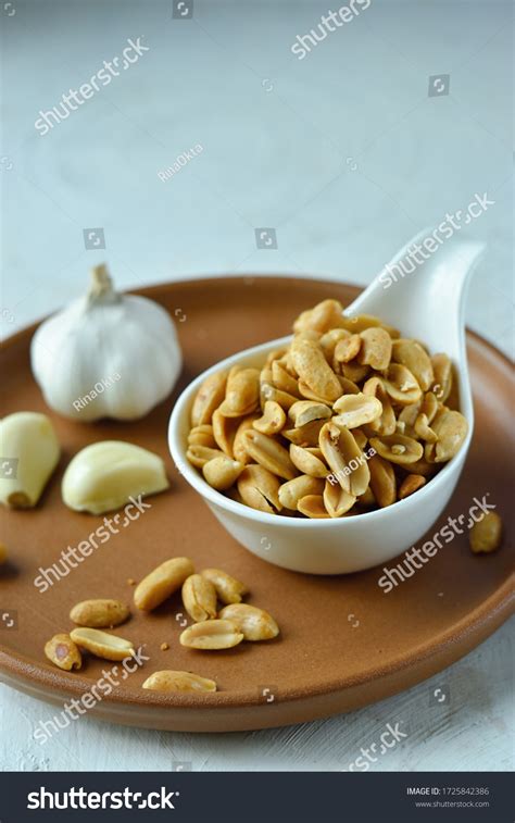 578 Kacang goreng Images, Stock Photos & Vectors | Shutterstock