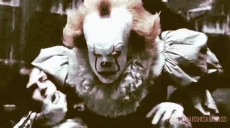 Penny Wise It GIF - PennyWise It Clown - Discover & Share GIFs