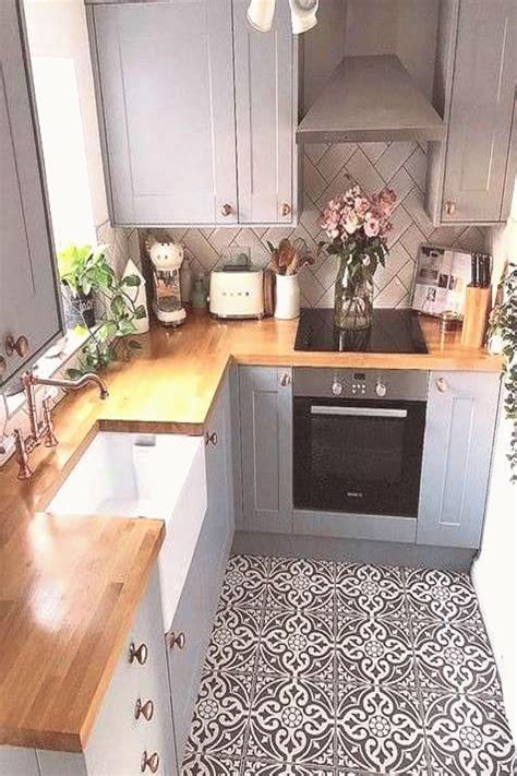 Vous pouvez également changer la forme de votre maison | Kitchen remodel small, Kitchen design ...