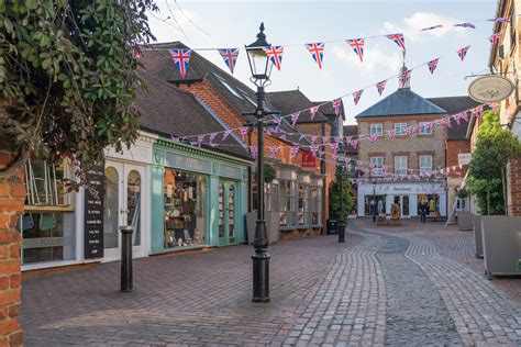 Best Places to Live: Farnham, Surrey | Muddy Stilettos | Muddy Stilettos