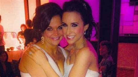 Lacey Chabert, 'Mean Girls' Star, Gets Married In Strapless Wedding ...