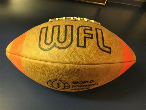 original mid 1970's WORLD FOOTBALL LEAGUE OFFICIAL SPALDING WFL ...