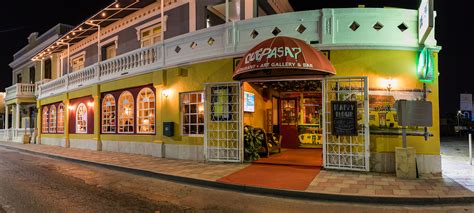 Quirky Que Pasa Restaurant presents irresistible new menu – Aruba Today