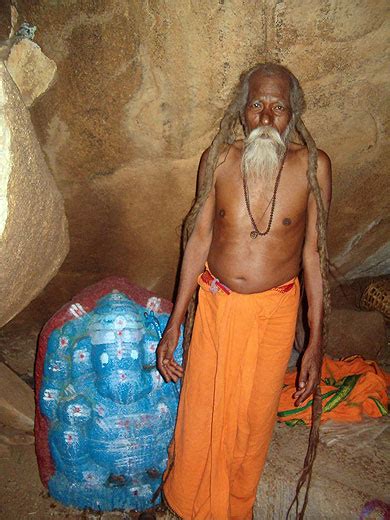 Sadhu : Portraits : Hampi : Karnataka : Inde : Routard.com