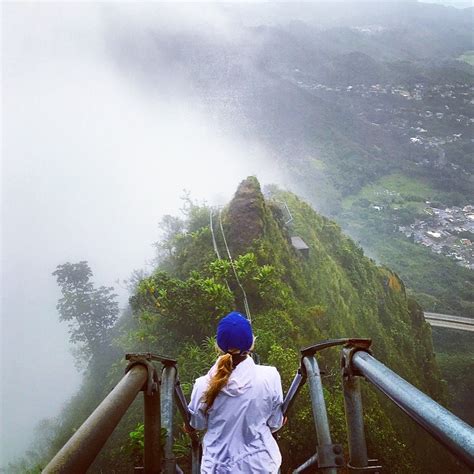 How to Get to the Haiku Stairs (Stairway to Heaven) - Indefinite Travel