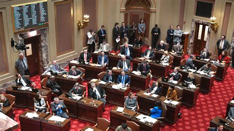 Minnesota Legislature on track for more divided government