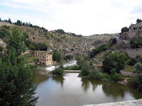 Rio Tajo por Toledo, España | Lugares de españa, Rios de españa, España