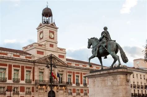 Puerta del Sol - Información útil para su visita - Turismo en Madrid