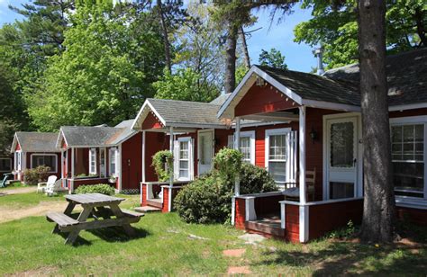 Old Red Inn & Cottages (North Conway, NH) - Resort Reviews ...