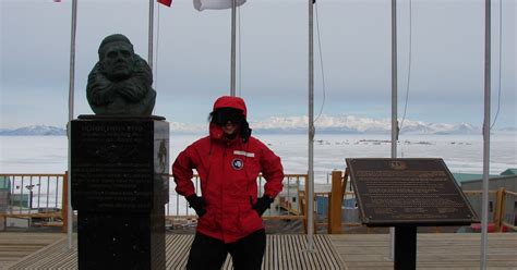 Research in Antarctica: McMurdo Station