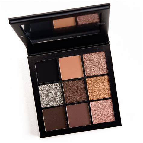 Huda Beauty Smokey Obsessions Eyeshadow Palette Review, Photos ...