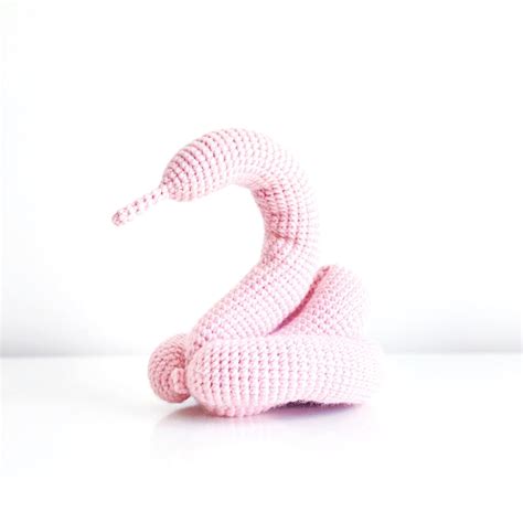 Balloon Animal Swan (DIGITAL PATTERN) – Knotmonster