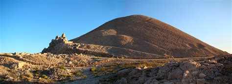 Mount Nemrut, Turkey - History, Things To do, Facts, Accommodations and ...