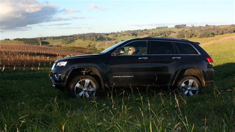 2014 Jeep Grand Cherokee Overland Review: LT3 | CarAdvice