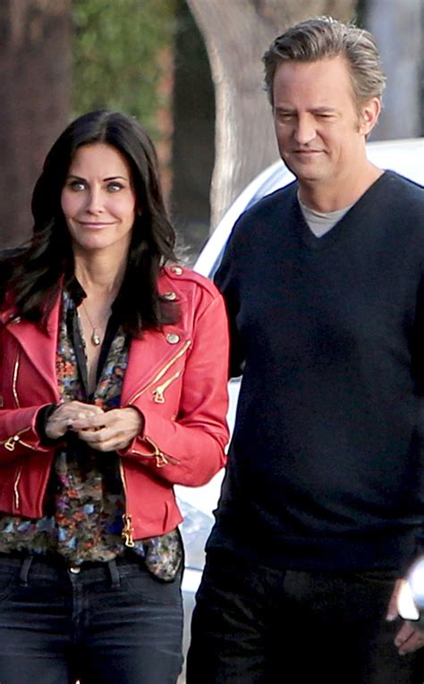 Friends Reunion: New Courteney Cox & Matthew Perry Pics! | E! News Deutschland