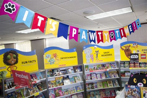 Paws in the air! Add festive energy to your Fair with a homemade banner made from felt. Toolkit ...