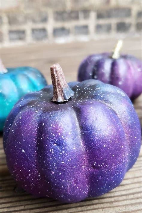 20+ Best No Carve Pumpkin Painting Ideas For 2022 | Painted pumpkins, Pumpkin inspiration ...