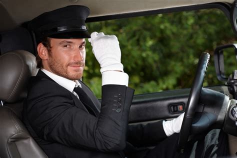 4 Hidden Tricks For Using A Limousine - Outlook Magazine