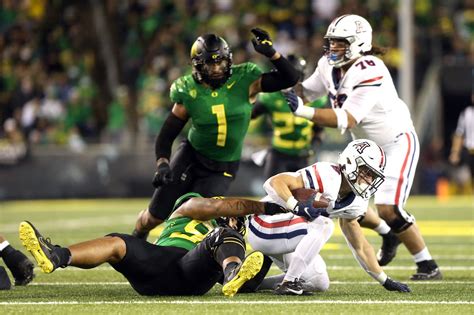 Oregon Ducks open as two-score favorites at Arizona - oregonlive.com