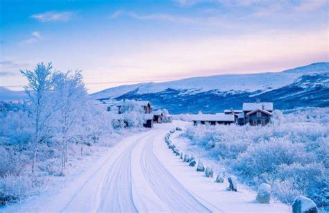 mountain, Winter, Town Wallpapers HD / Desktop and Mobile Backgrounds