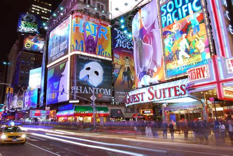 Broadway Theater District | FIND HOTELS NYC