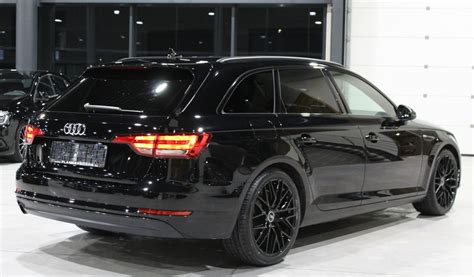 Audi A4 Avant S-Line Black Edition - Flanders Cars