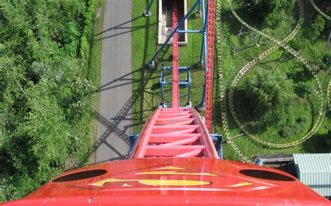 Superman Ride of Steel - Intamin Amusement Rides