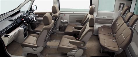 New Honda Step Wagon Interior picture, Inside view photo and Seats image