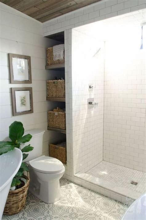 33 Inspiring Small Modern Farmhouse Bathroom Design Ideas - MAGZHOUSE