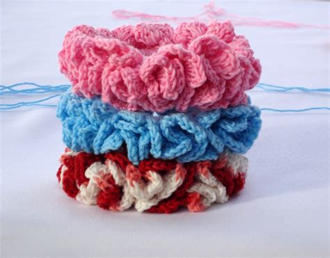 Stitch of Love: Crochet Hair Scrunchies